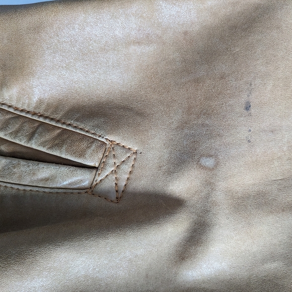 Vintage Men's Leather Bomber Style Jacket, by Cordovan Montreal - Picture 11 of 16